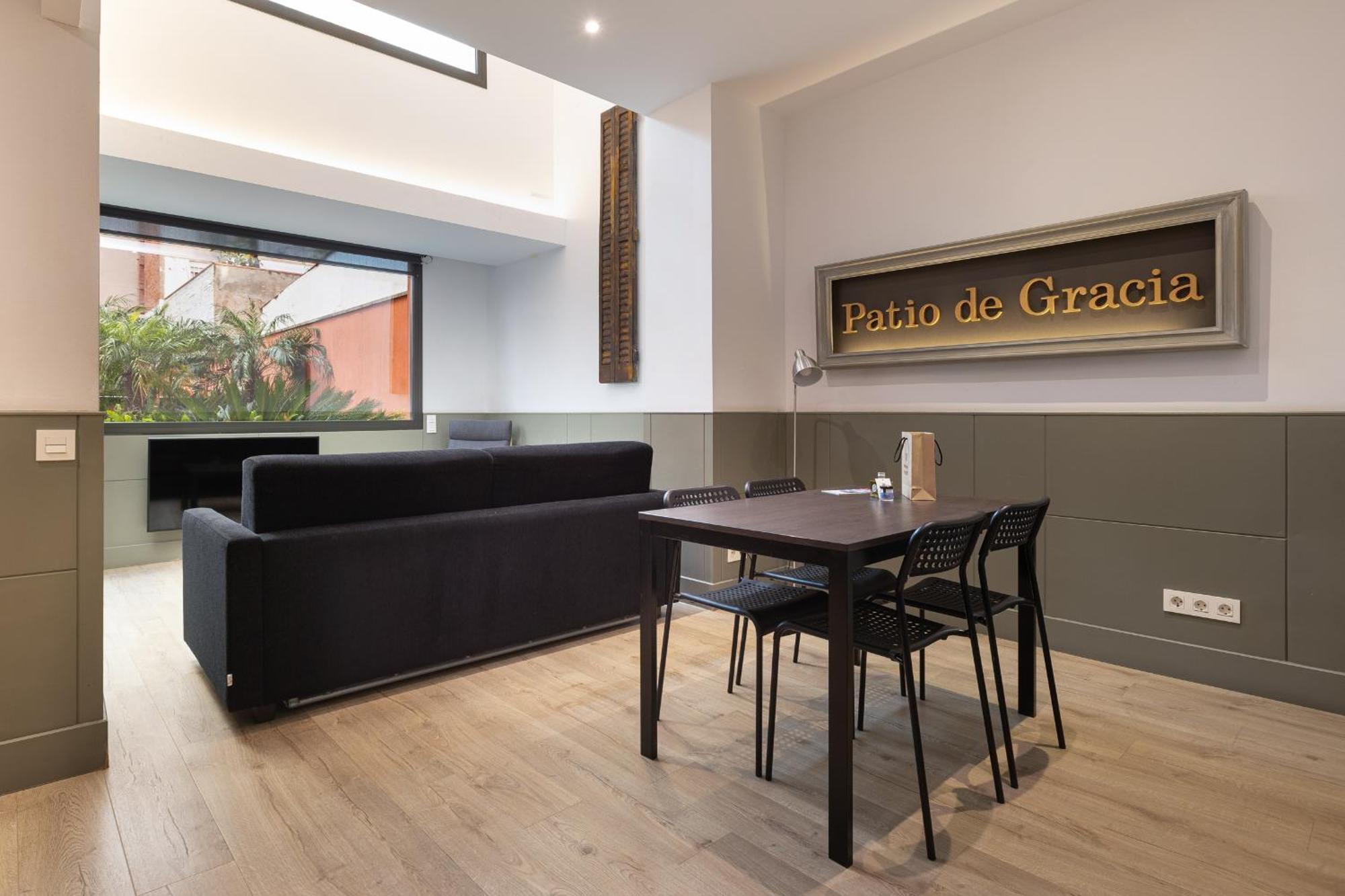 Enjoybcn Patio De Gala Apartment Barcelona Exterior photo