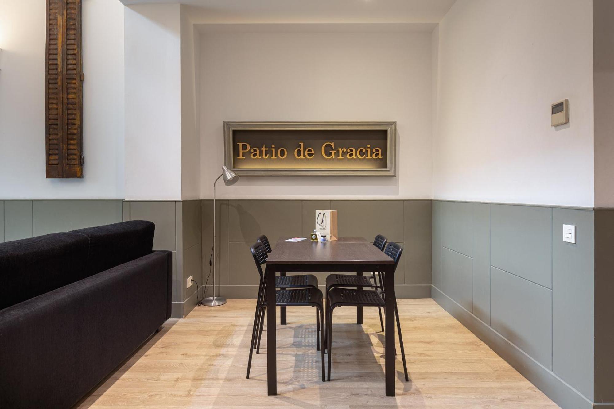 Enjoybcn Patio De Gala Apartment Barcelona Exterior photo